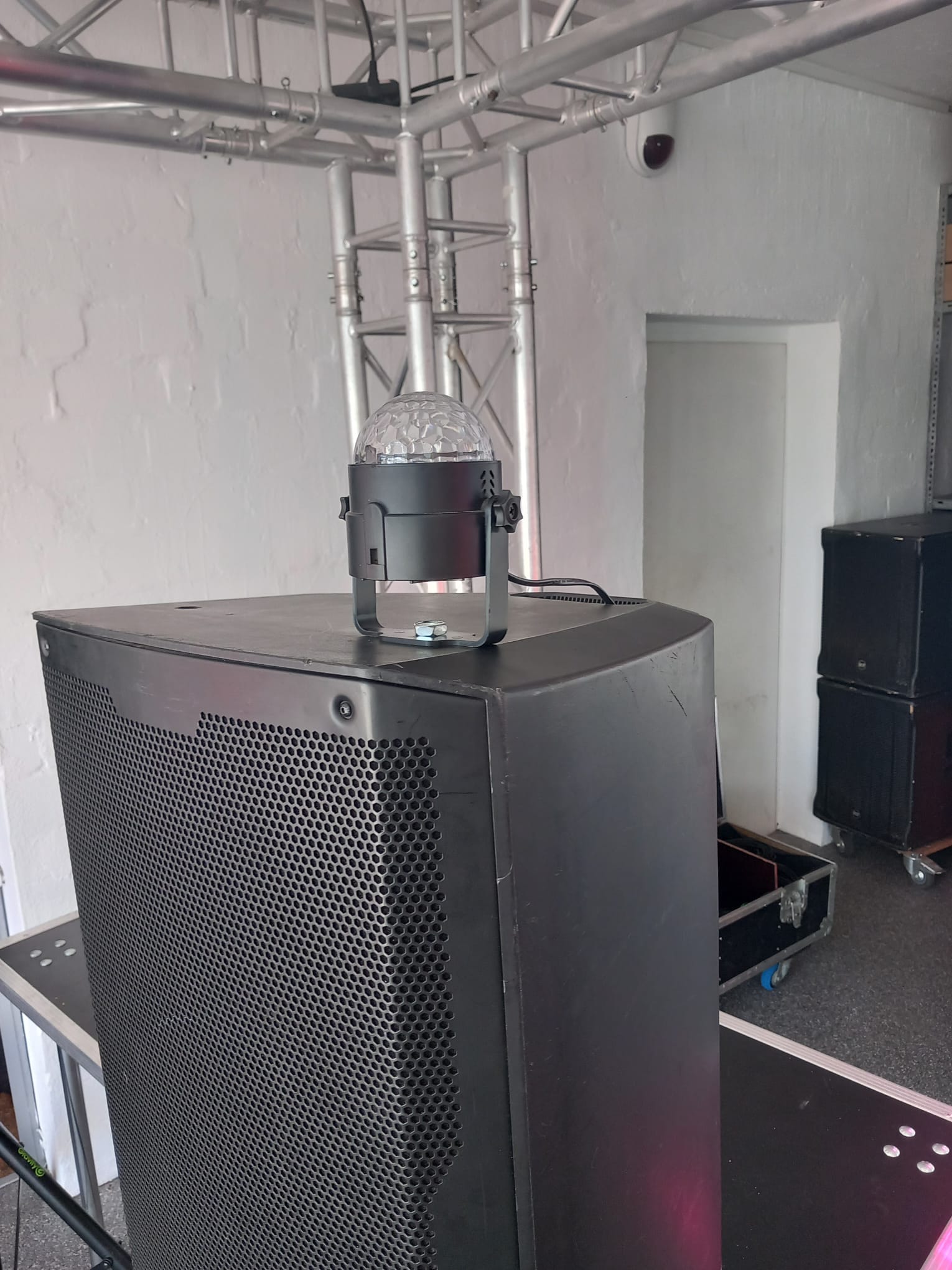 Mini-Micro-Effekt auf Alto-Box im Ladenlokal